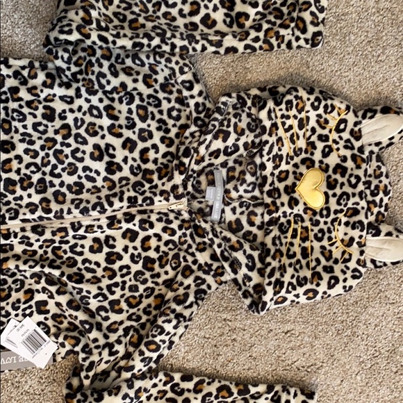 Peace Love & Dream Leopard Cat Onesie - Picture 2 of 3
